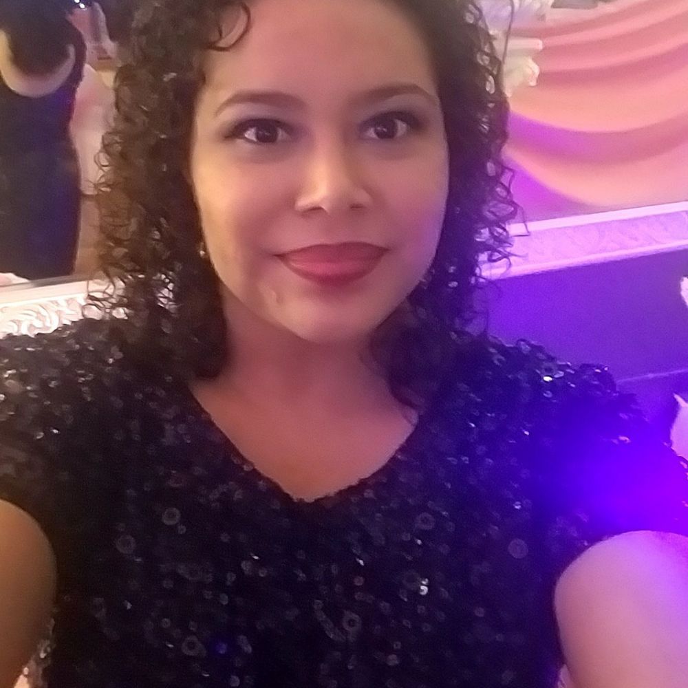 Meet your Posher, Monica